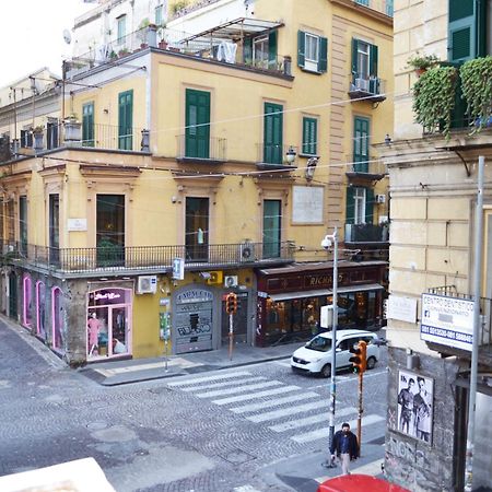 Questo Rinascimento Casa Newman Napels Buitenkant foto