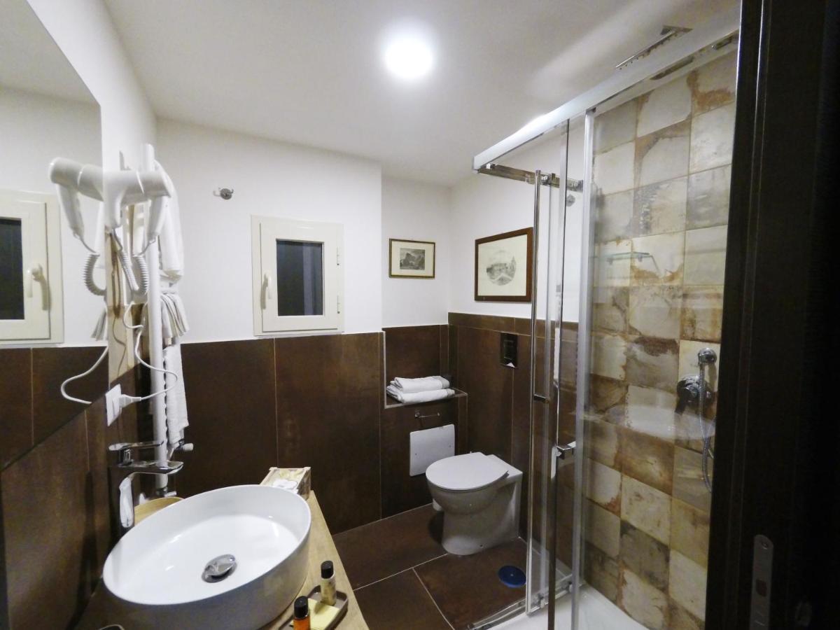 Questo Rinascimento Casa Newman Napels Buitenkant foto