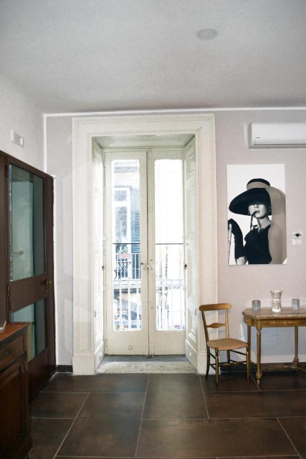 Questo Rinascimento Casa Newman Napels Buitenkant foto