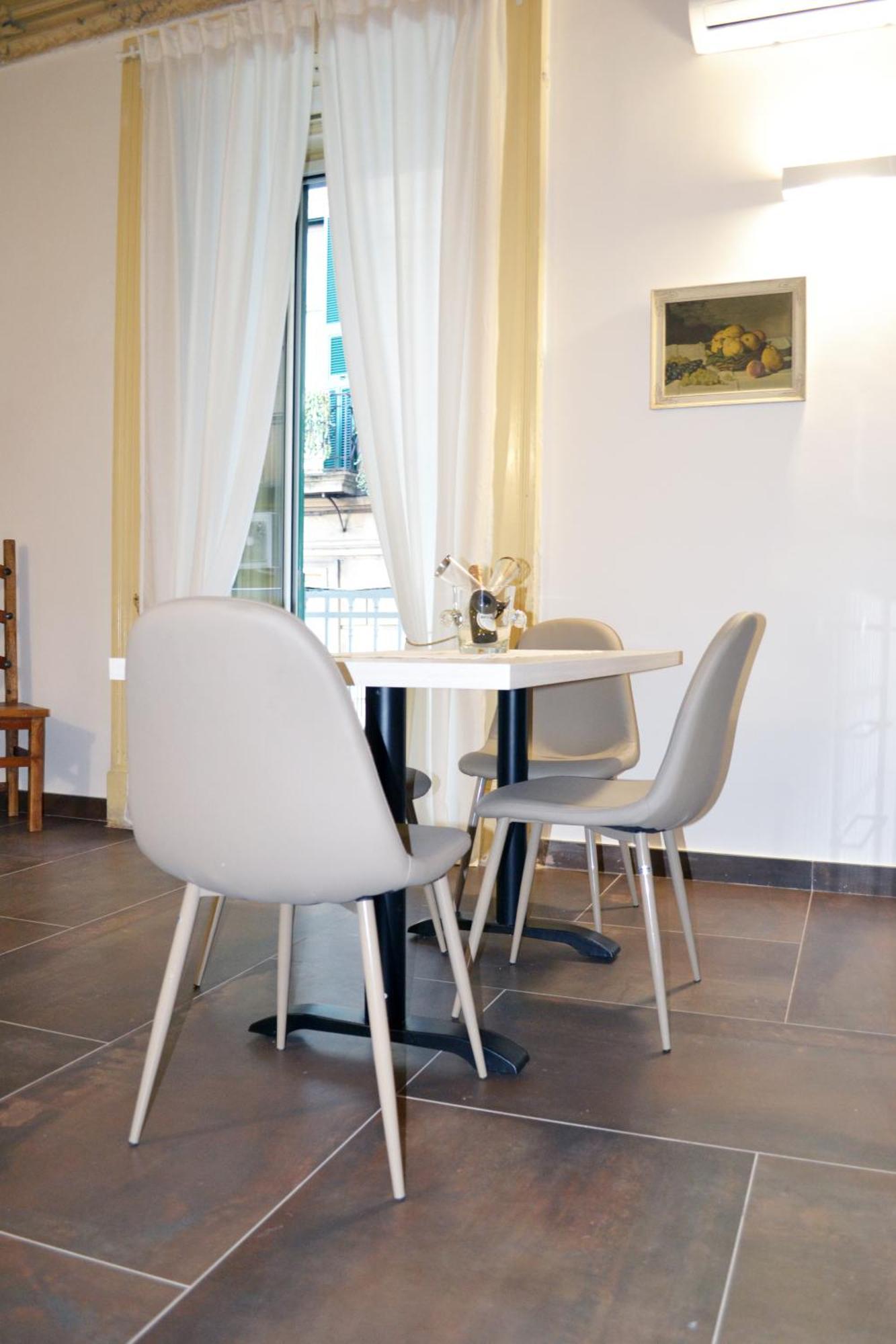 Questo Rinascimento Casa Newman Napels Buitenkant foto