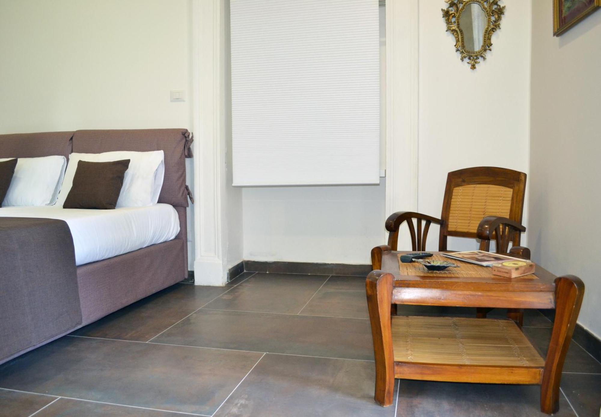 Questo Rinascimento Casa Newman Napels Buitenkant foto
