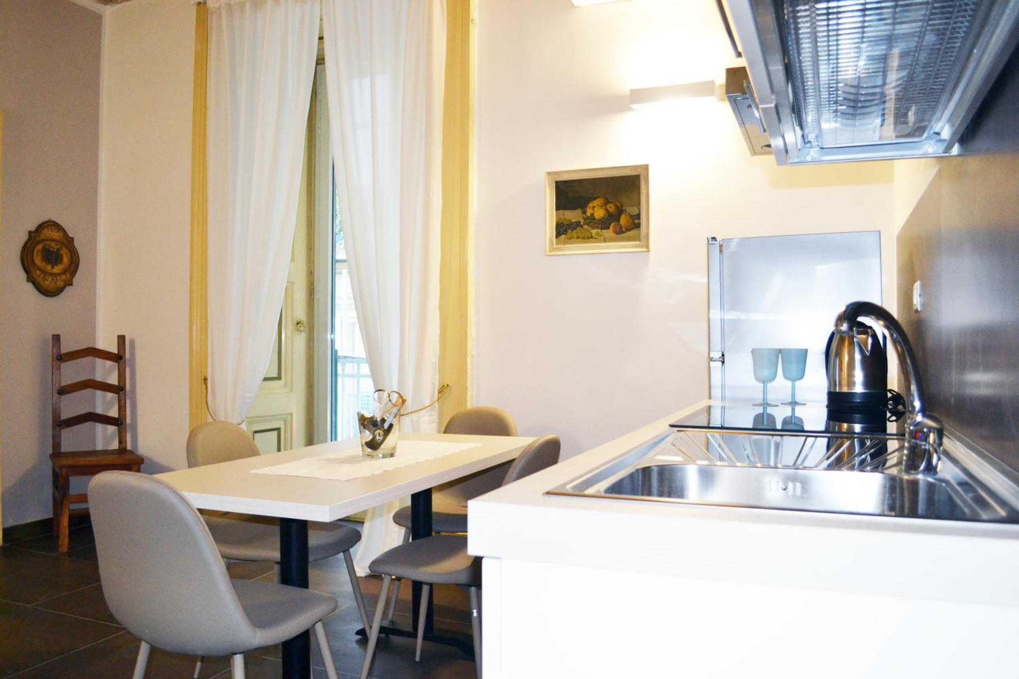 Questo Rinascimento Casa Newman Napels Buitenkant foto